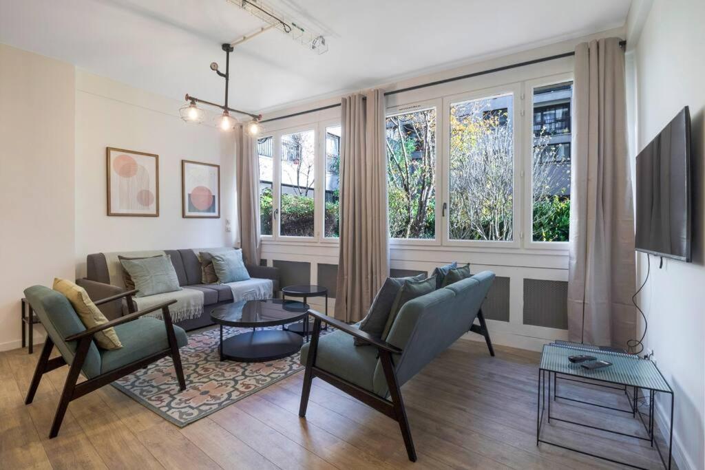 Brand New Flat For 8 People, 3 Bedrooms Paris Eksteriør billede